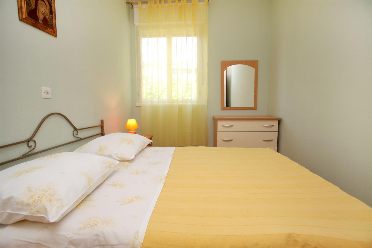 Apartment Baturina Traù Esterno foto